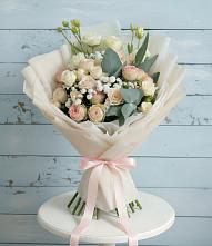 Букет цветов из:  Розы и Лизиантусы #REPLACE_PRED# Майне