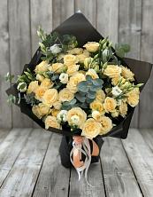 Букет цветов из:  Розы и Лизиантусы в Майне