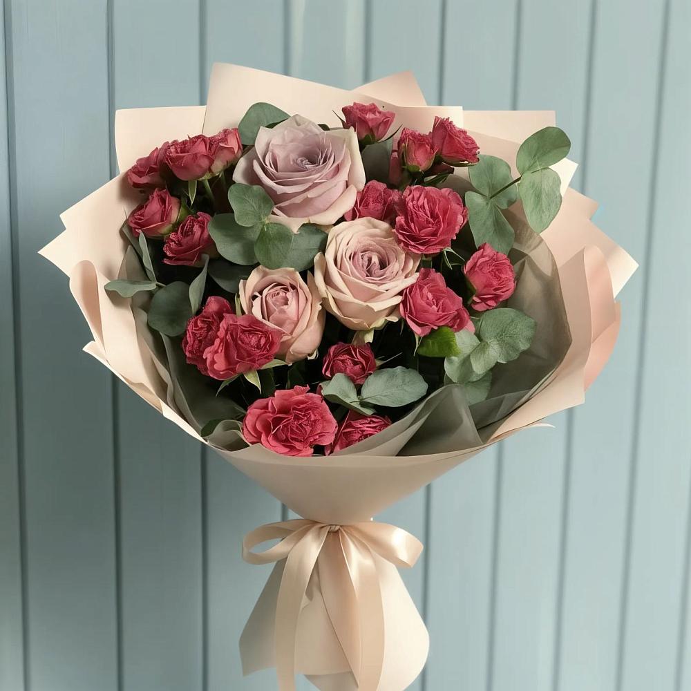 Букет цветов из: Гвоздики и Розы в Майне