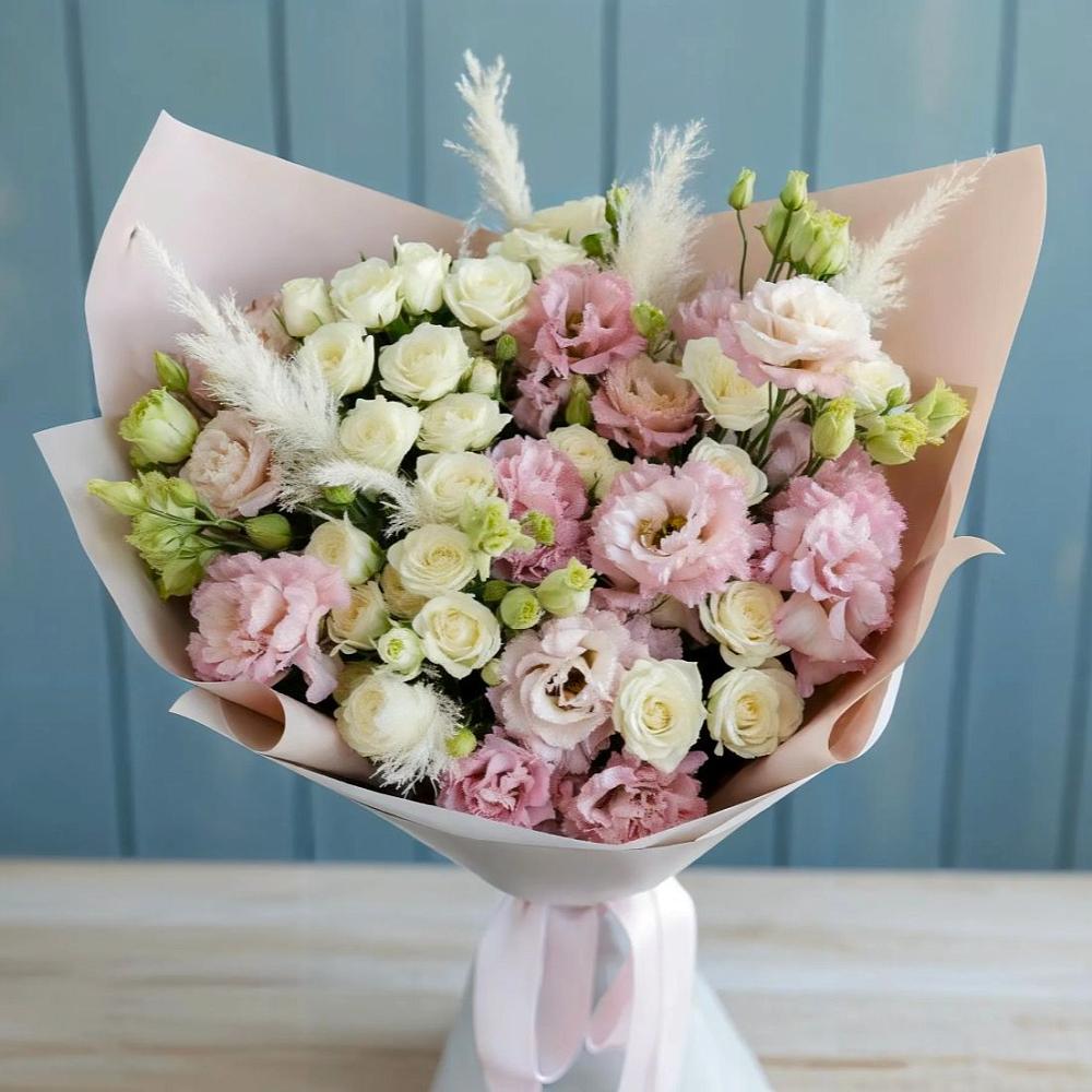 Букет цветов из: Альстромерии и Розы в Майне