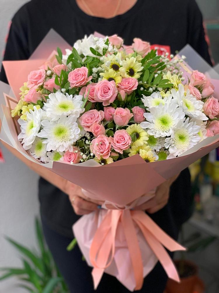 Букет цветов из: Розы и Хризантемы в Майне