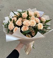 Букет Кремовые розы Латте в Майне
