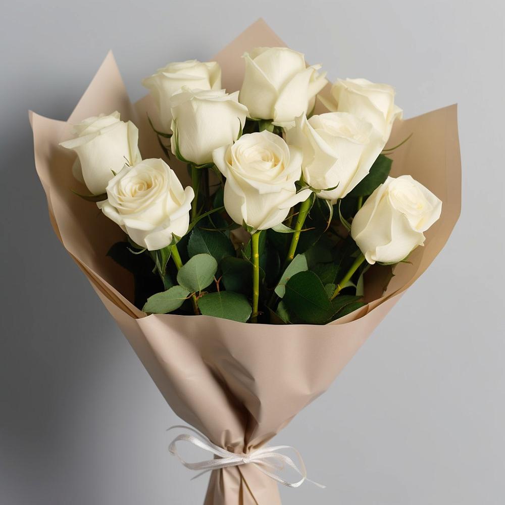 Букет 9 Белых роз Эдлесс Лав в Майне