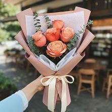 Букет цветов из:  Розы в Майне