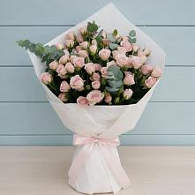 Букет цветов из:  Розы в Майне