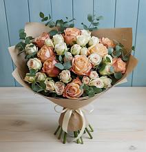 Букет цветов из:  Альстромерии и Розы #REPLACE_PRED# Майне