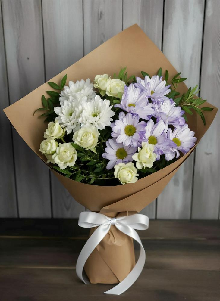 Букет цветов из: Хризантемы и Розы в Майне
